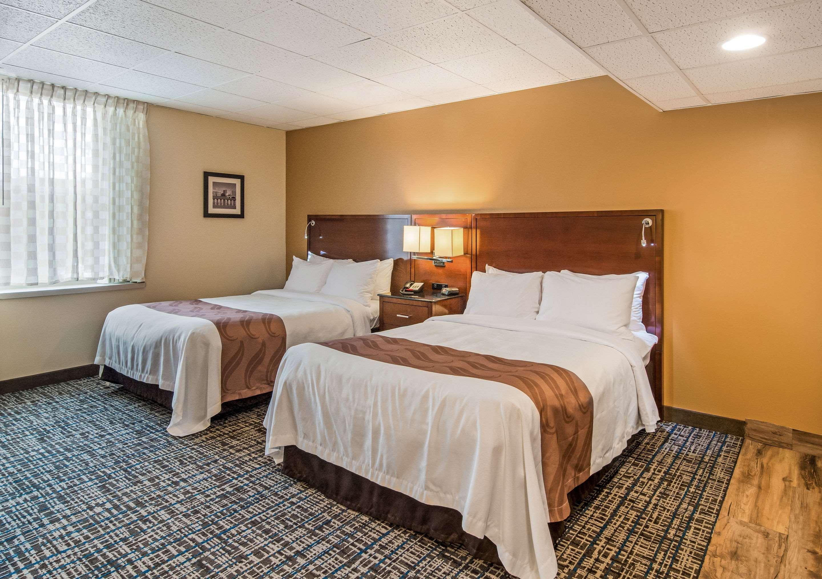 Quality Inn & Suites Virginia Exteriör bild