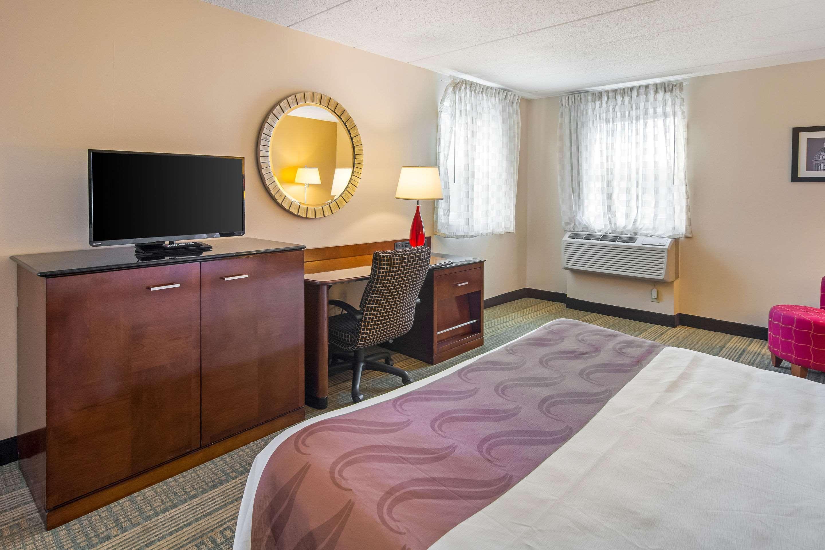 Quality Inn & Suites Virginia Exteriör bild
