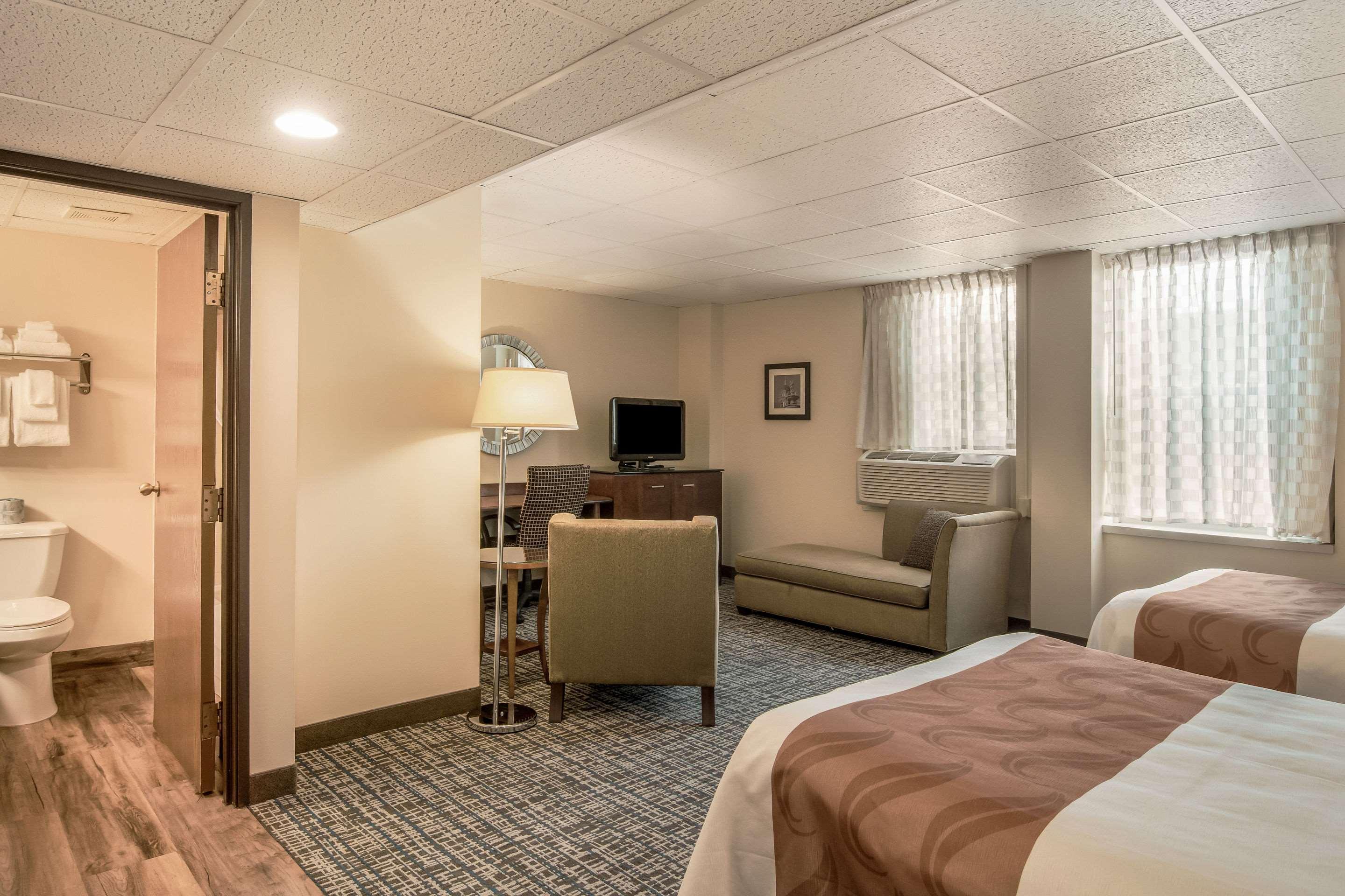Quality Inn & Suites Virginia Exteriör bild