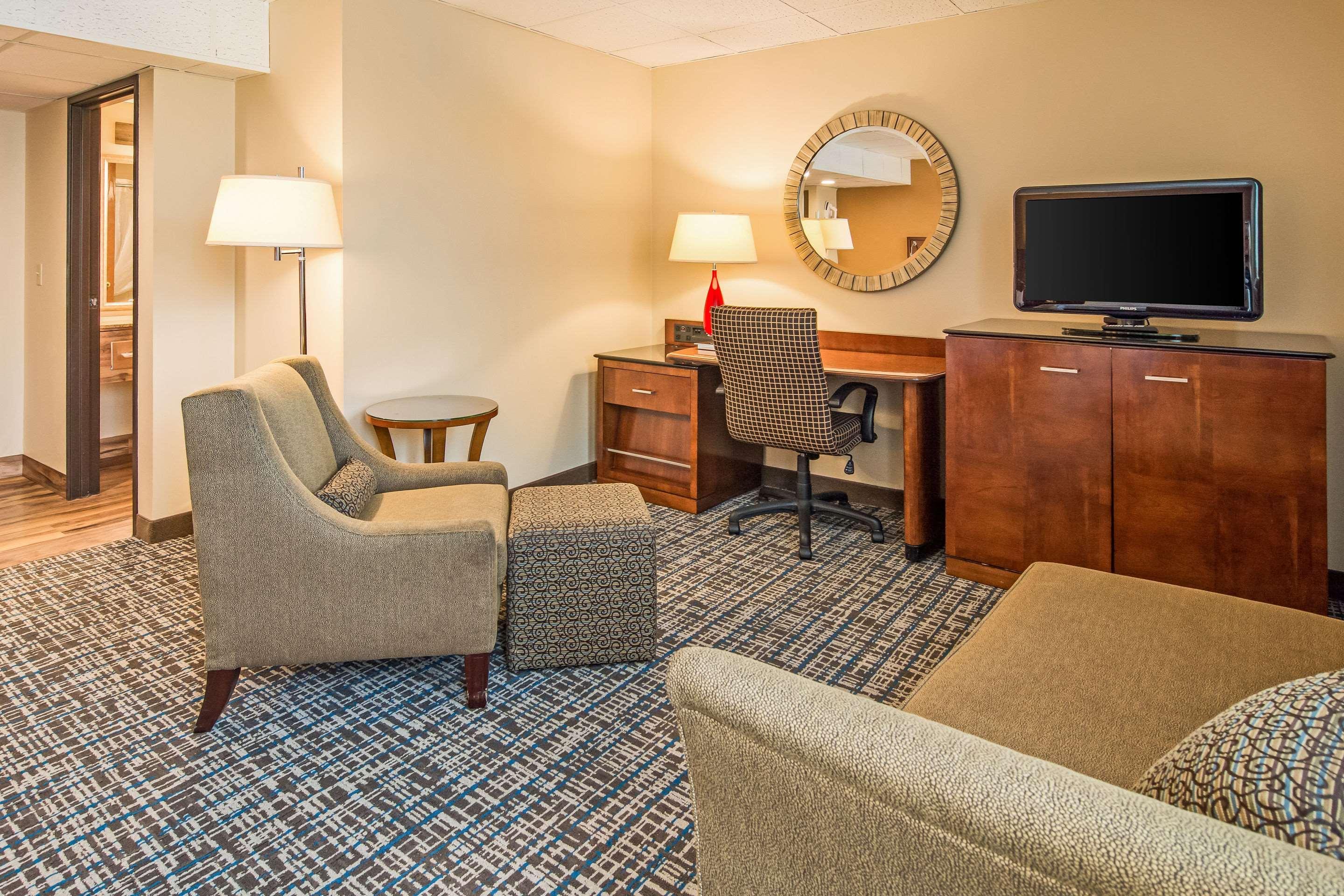 Quality Inn & Suites Virginia Exteriör bild